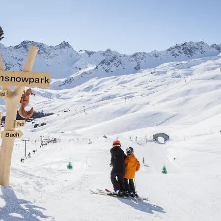 公寓 Irmella 10 By 阿罗萨